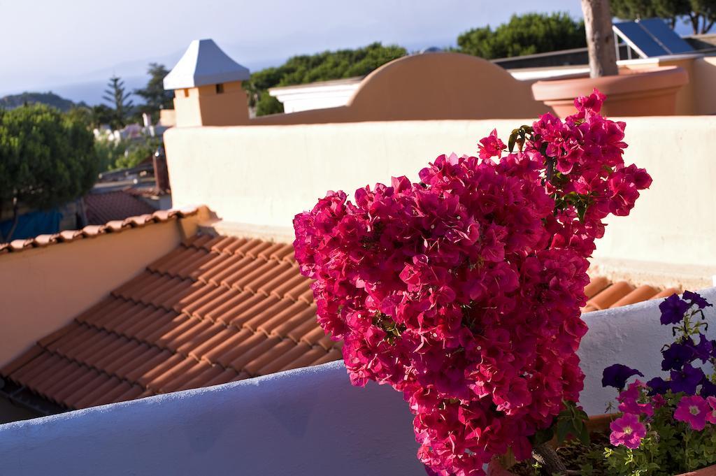Hotel Carlo Magno Forio di Ischia エクステリア 写真
