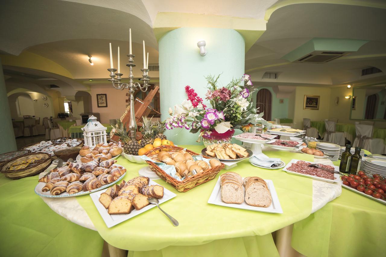 Hotel Carlo Magno Forio di Ischia エクステリア 写真