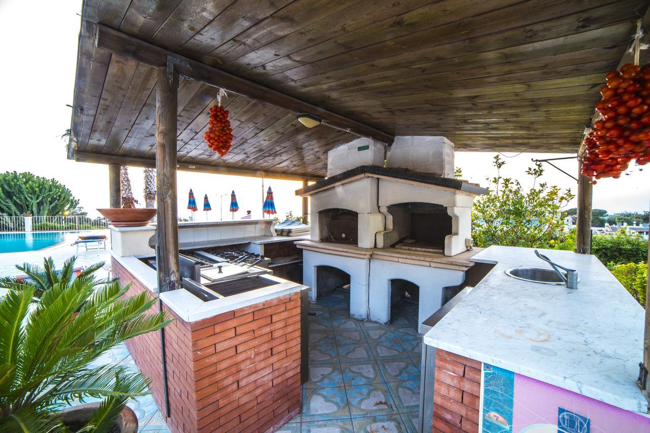 Hotel Carlo Magno Forio di Ischia エクステリア 写真
