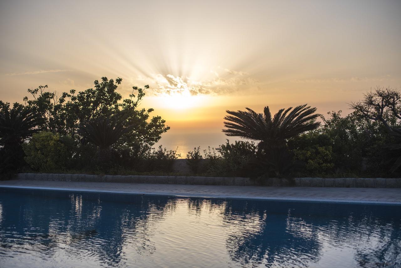 Hotel Carlo Magno Forio di Ischia エクステリア 写真